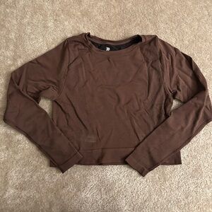 All In Motion Brown Workout Top 🐻